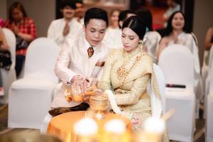 ชุดไทยเจ้าสาว ชุดไทยจักรพรรดิ์ เช่าที่แบมบี้ เวดดิ้ง ห้วยขวาง